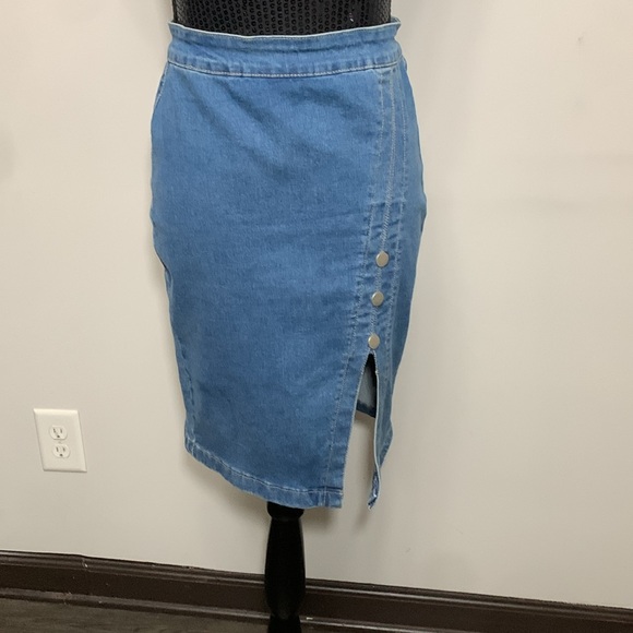 Denim skirt - Picture 11 of 11